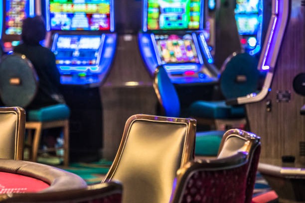 Antarmuka aplikasi mobile kocokwin menampilkan meja live dealer dengan dealer bersertifikat dan opsi pembayaran lokal